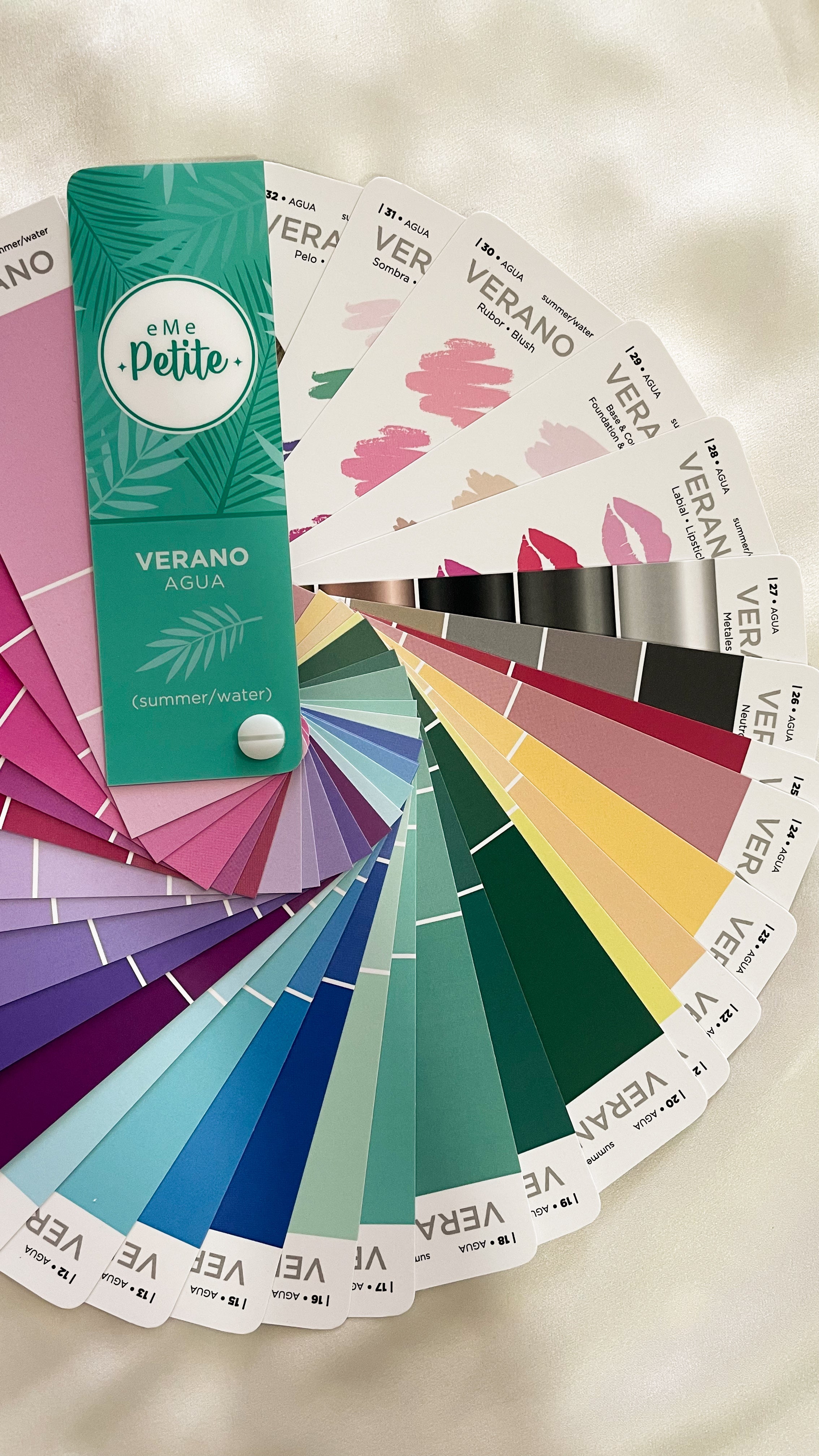 Pantoneras de colorimetría por estación Mi tienda
